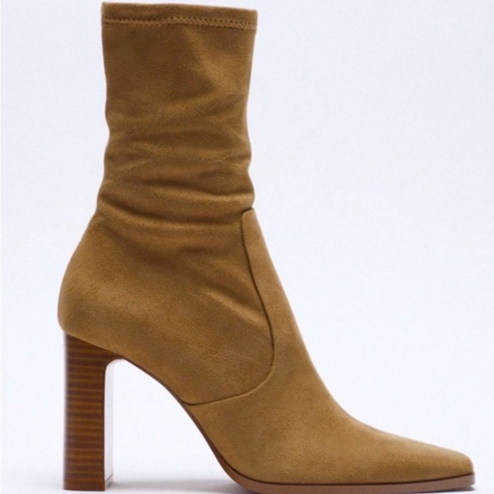 Zara - tan square toe ankle boots - Size 38 (7.5 US)